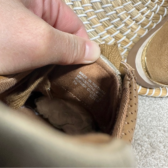 Michael Michael Kors Monique Monogram Trainer Shoes Sneakers Lace-Up in Tan 7 - Picture 11 of 11